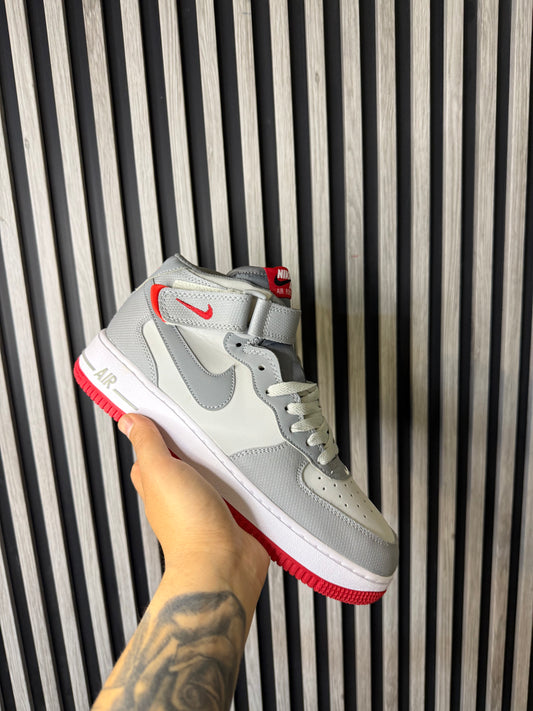 NIKE AIR FORCE ONE HIGH