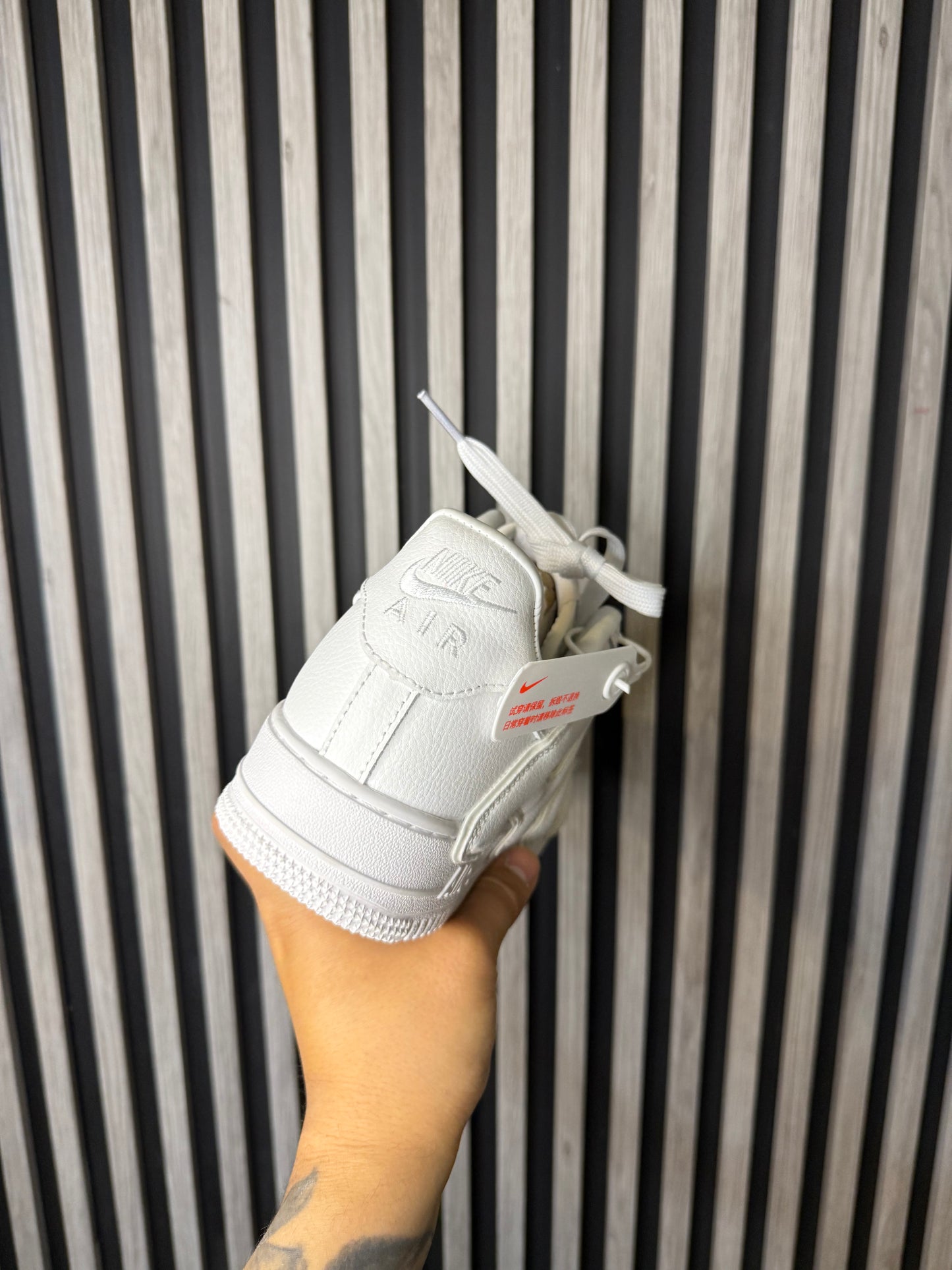 NIKE AIR FORCE ONE