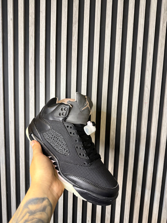 JORDAN RETRO 5 PARIS