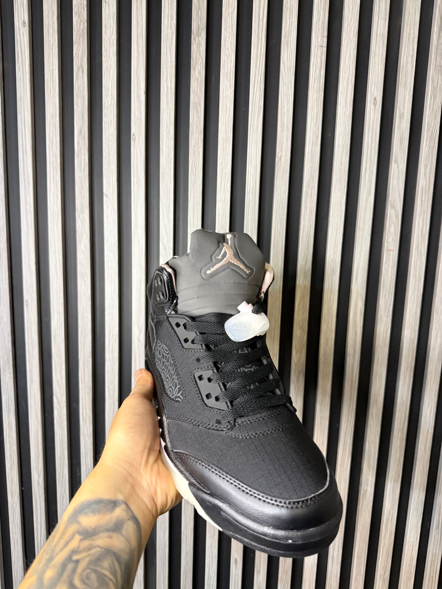 JORDAN RETRO 5 PARIS