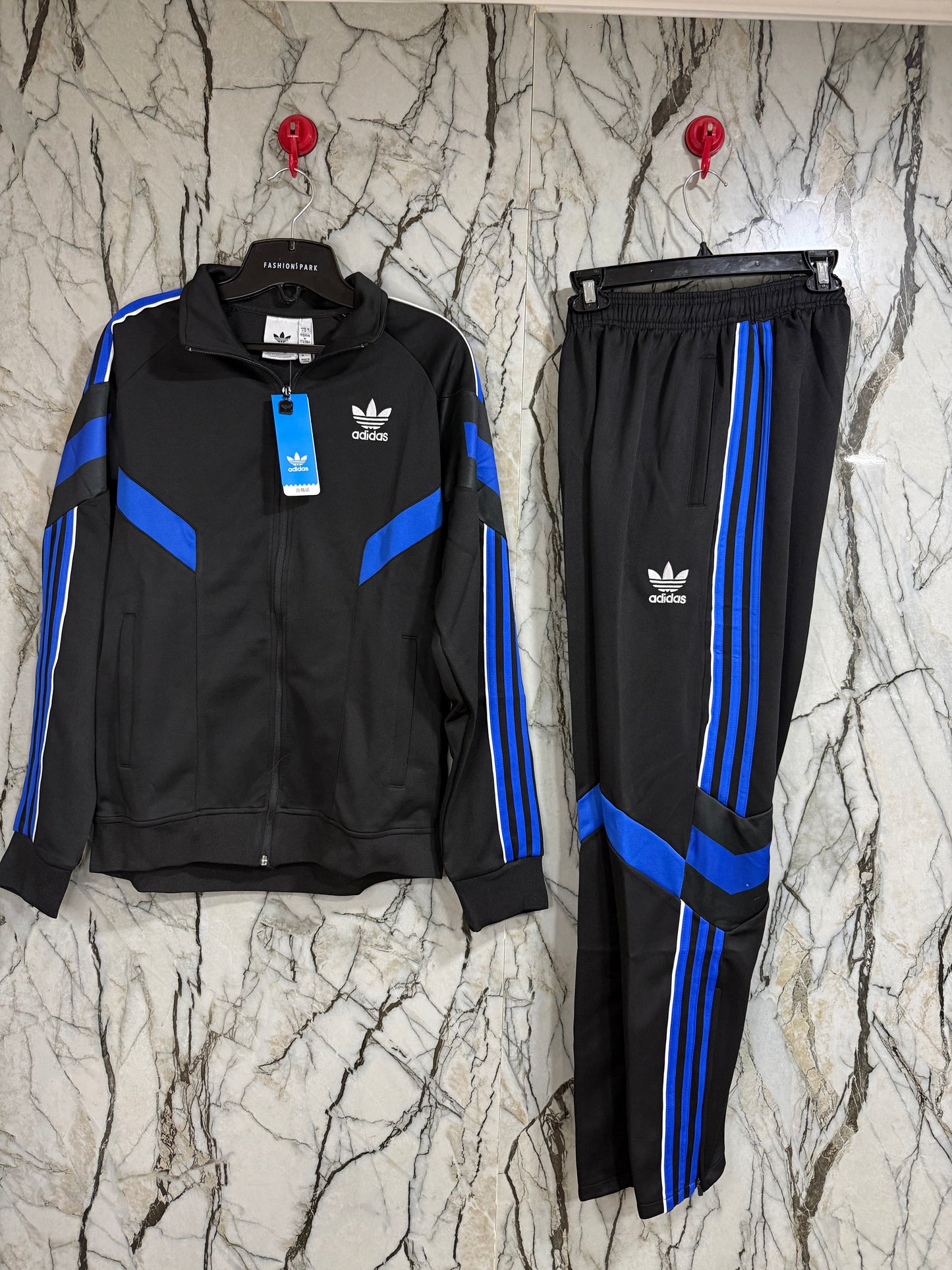 BUZO ADIDAS