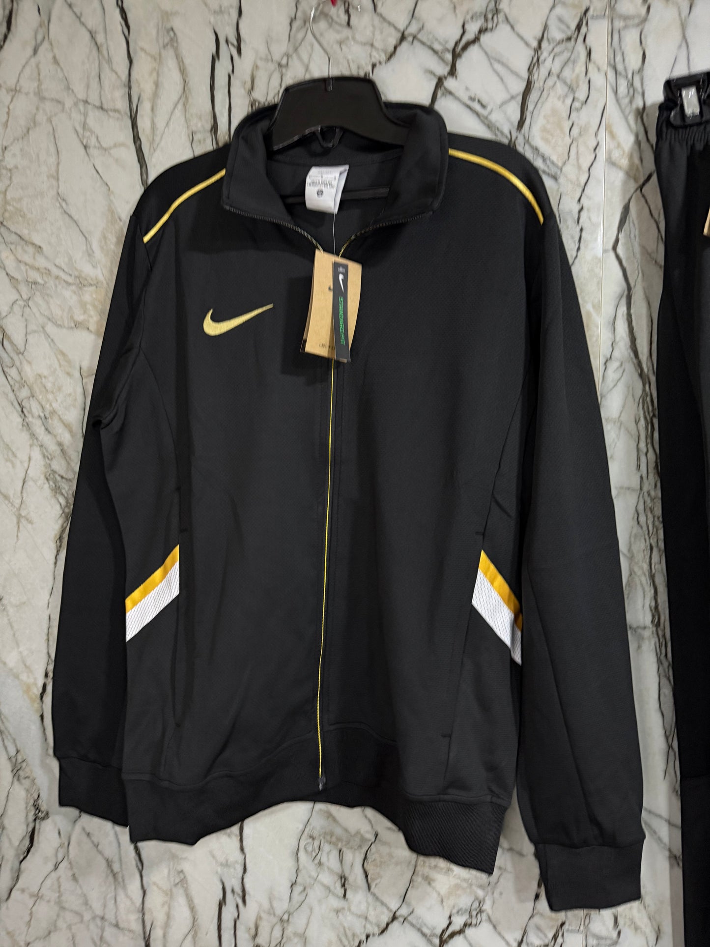 BUZO NIKE