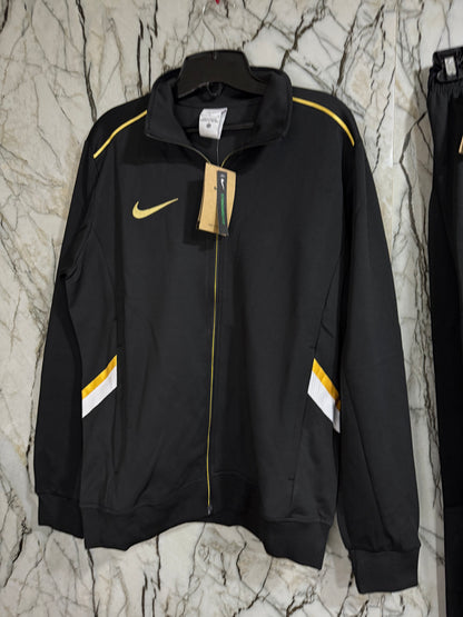 BUZO NIKE