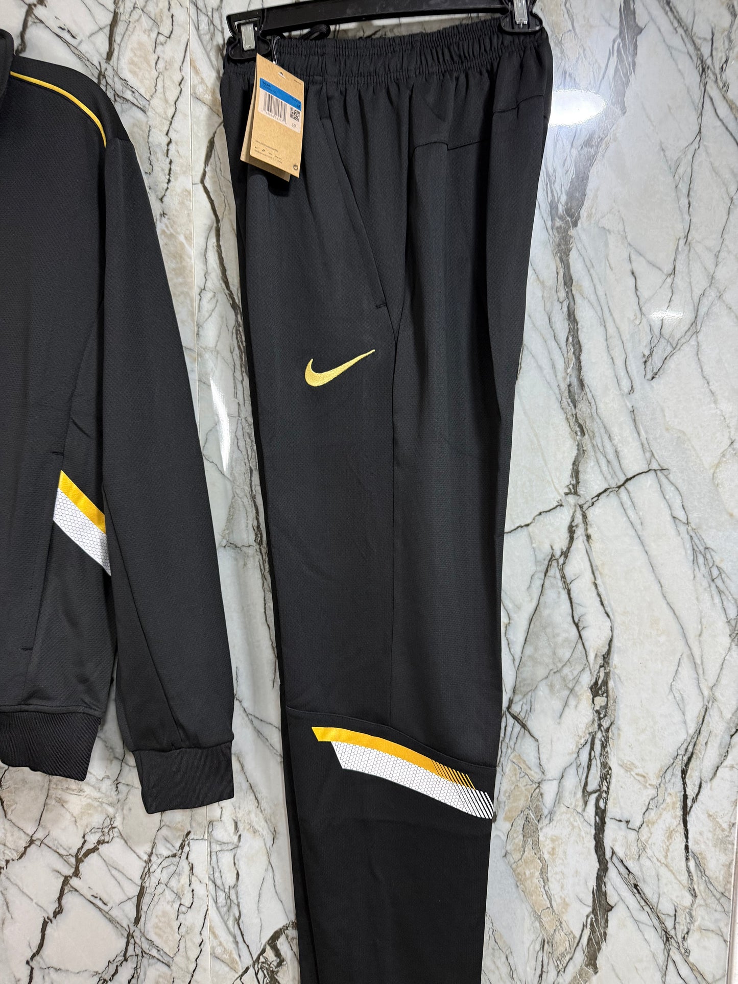 BUZO NIKE