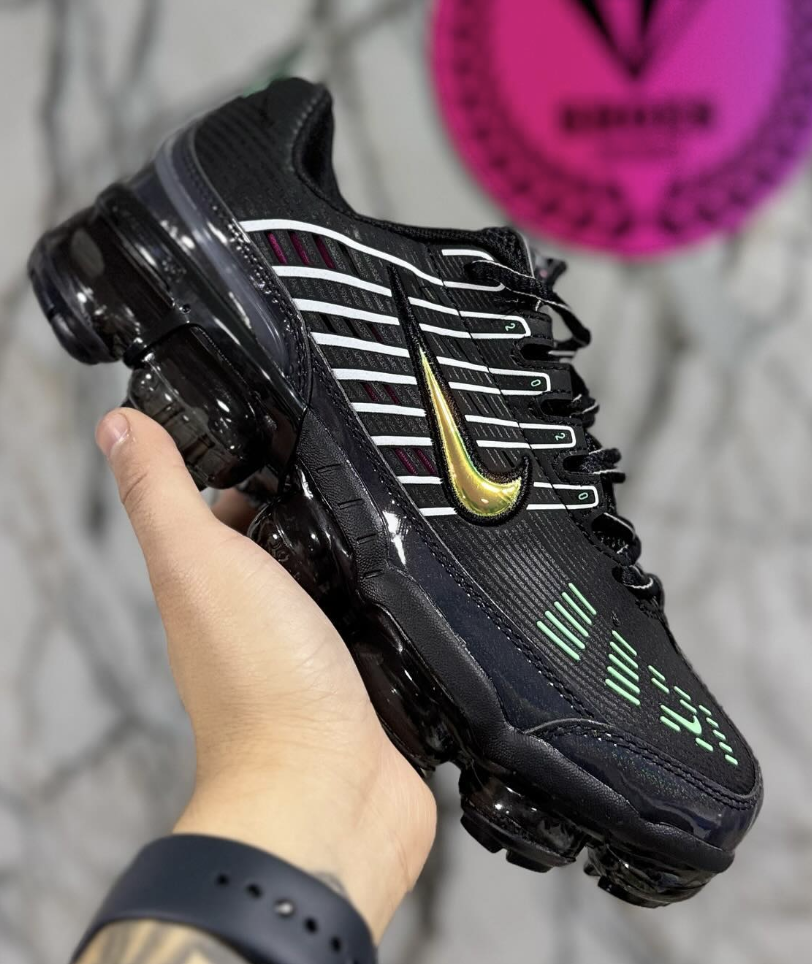 NIKE VAPORMAX 360