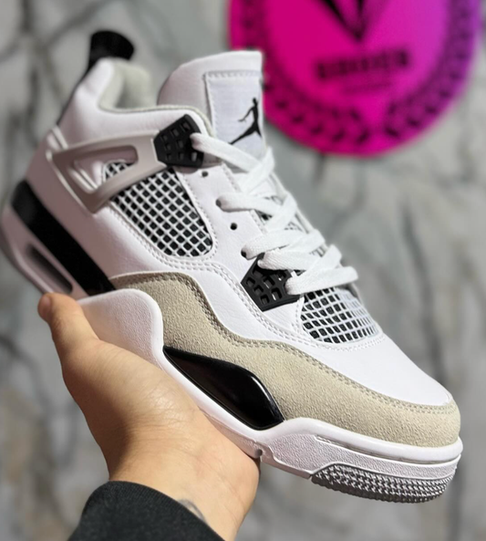 JORDAN RETRO 4