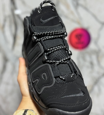 NIKE UPTEMPO