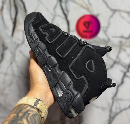 NIKE UPTEMPO